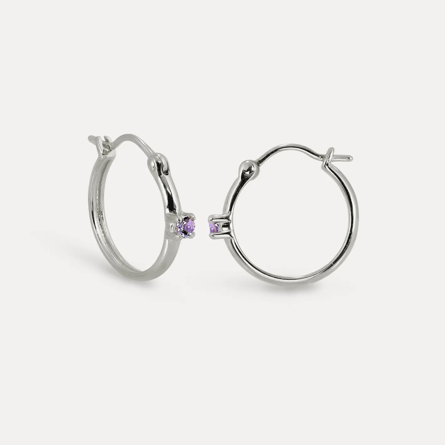 Shop STILNEST Amethyst Point of Light Creolen Ohrringe