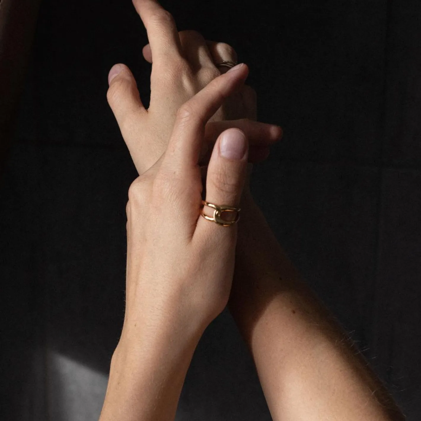 Hot STILNEST Bonds Endless Ring | 585 Gold