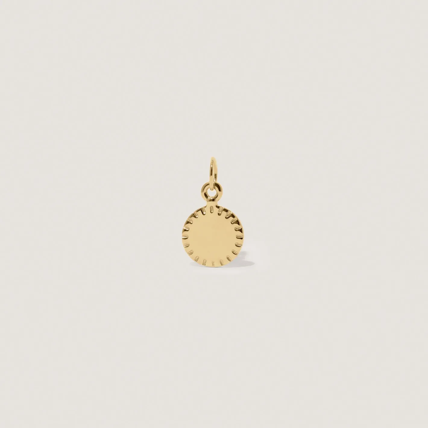 New STILNEST Engravable Biscuit Tag Anhänger Round | 585 Gold