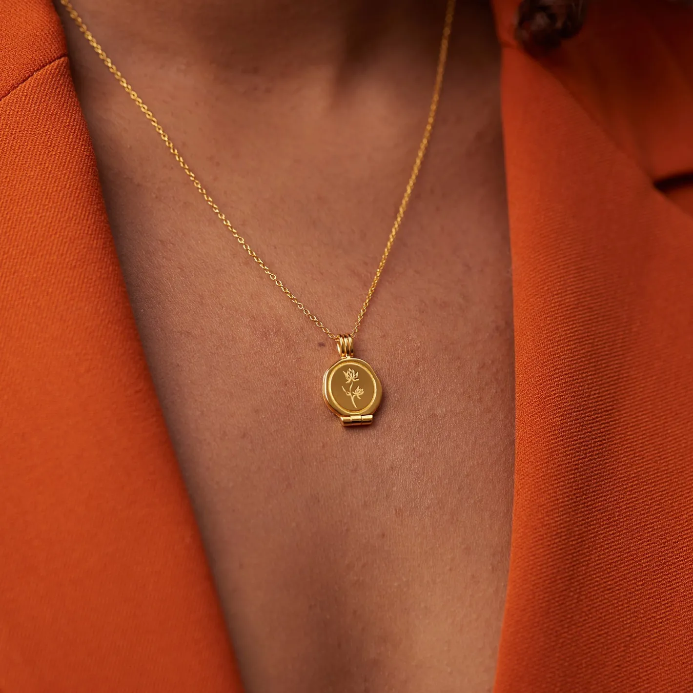 Flash Sale STILNEST Floral Seal Medaillon Anhänger
