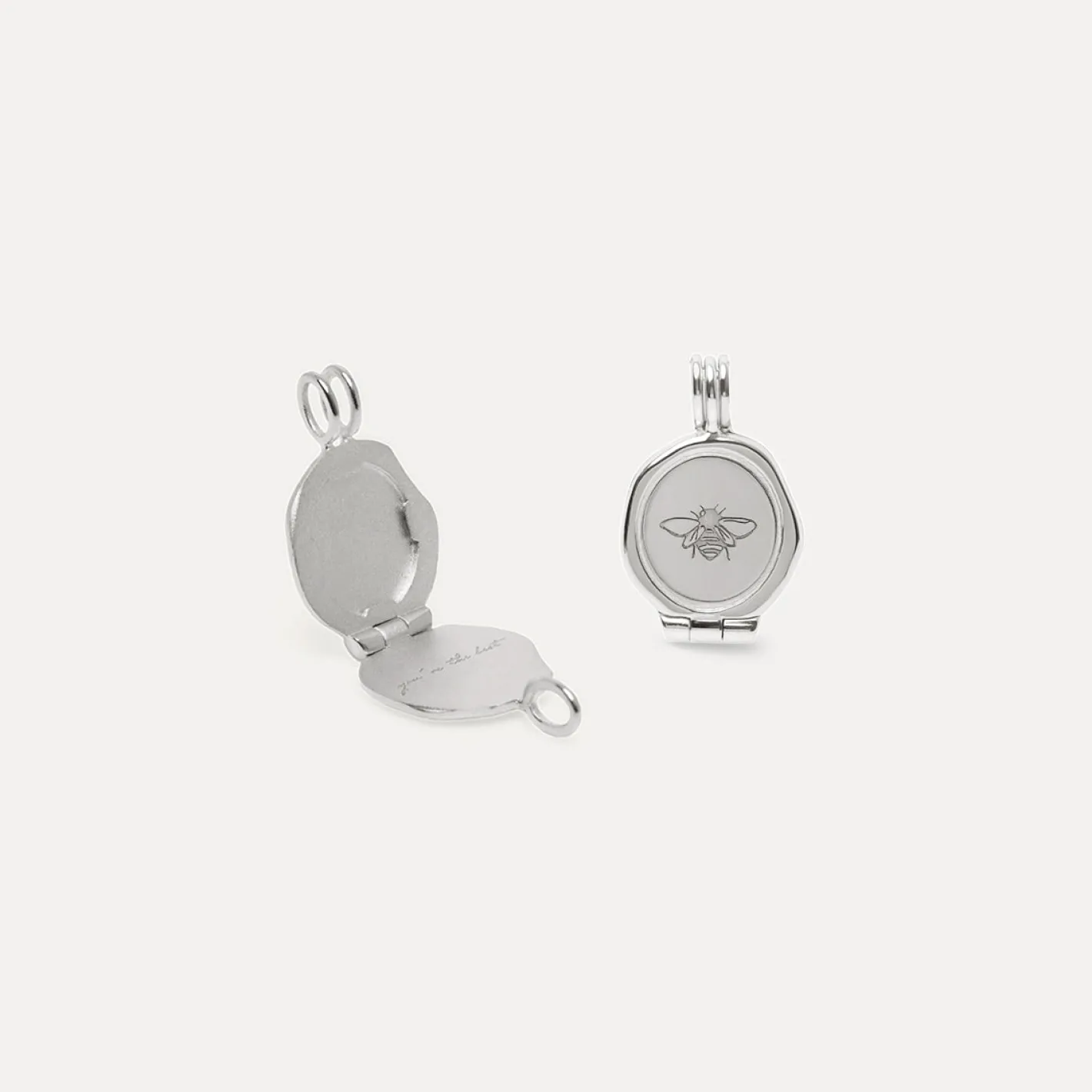 Flash Sale STILNEST Honey Bee Seal Medaillon Anhänger