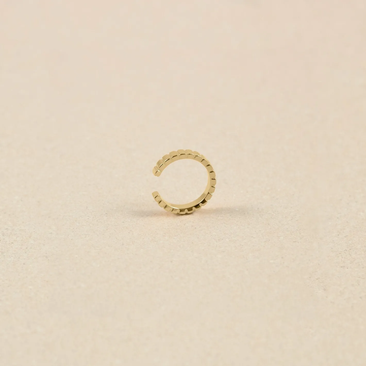 Online STILNEST Ridged Ear Cuff | 585 Gold