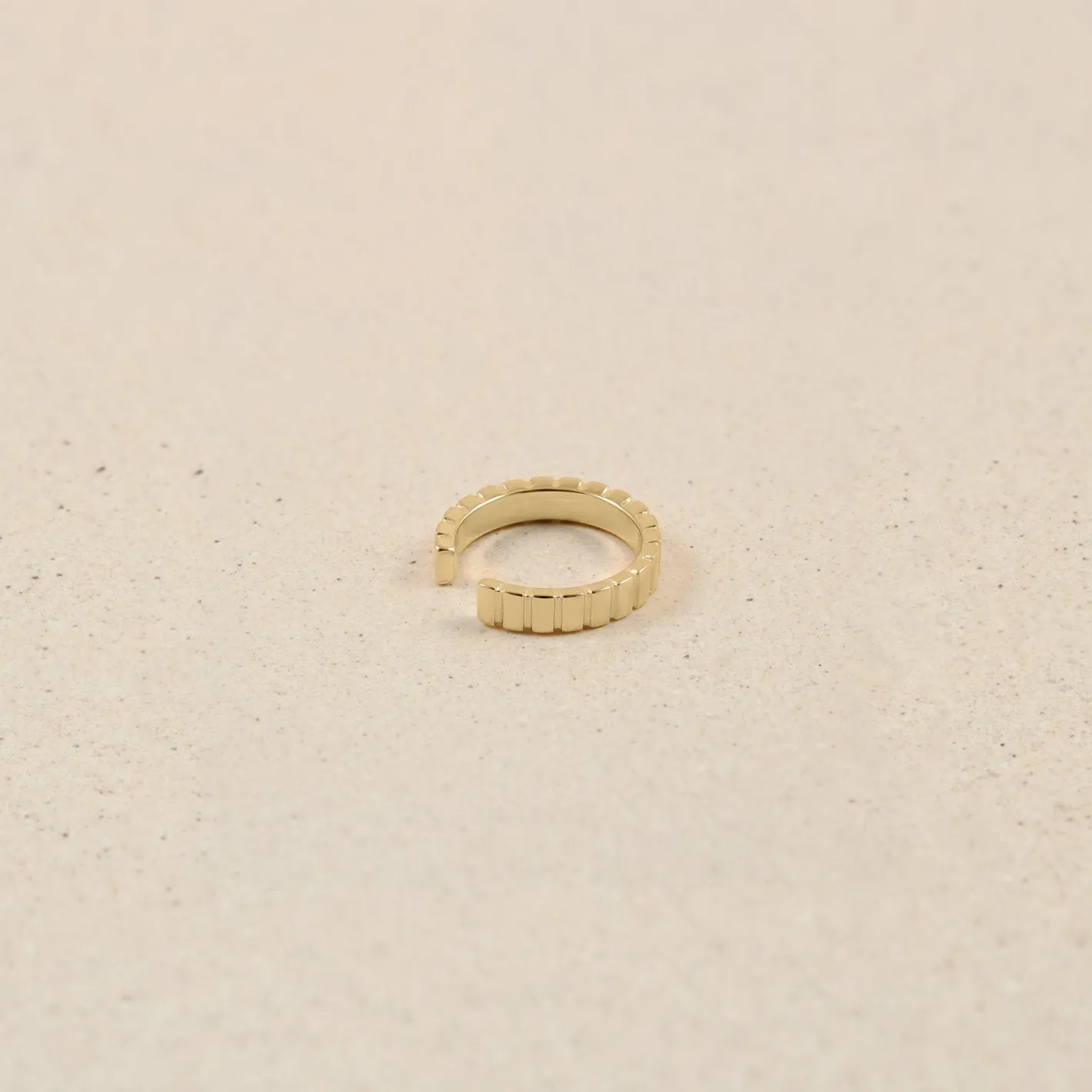 Online STILNEST Ridged Ear Cuff | 585 Gold