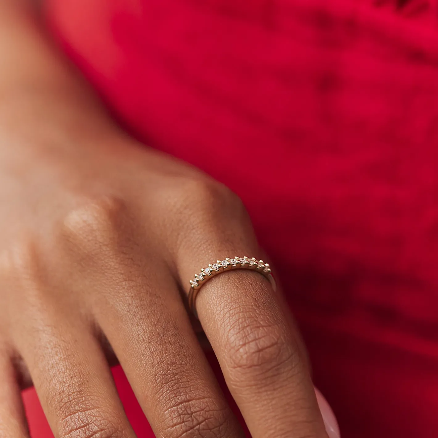 Store STILNEST Weißer Saphir Half Eternity Ring | 585 Gold