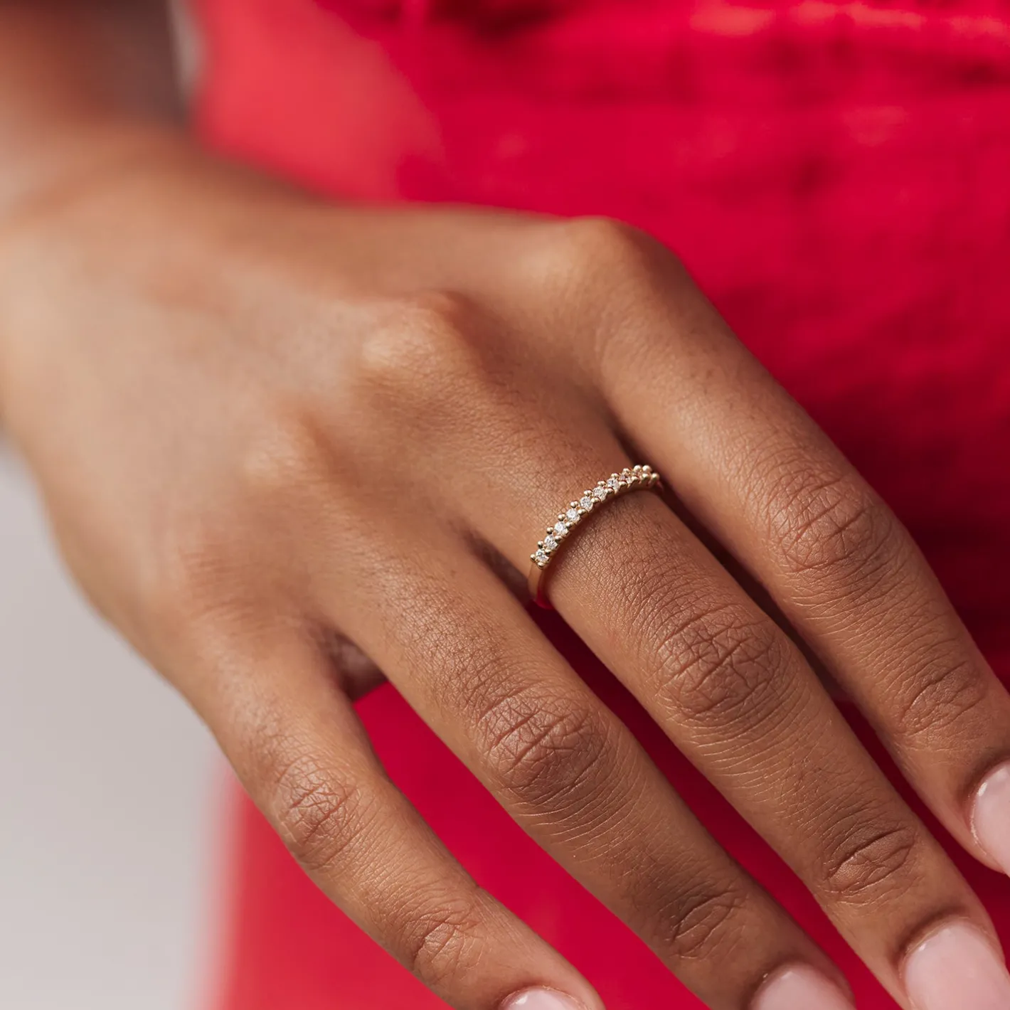 Store STILNEST Weißer Saphir Half Eternity Ring | 585 Gold