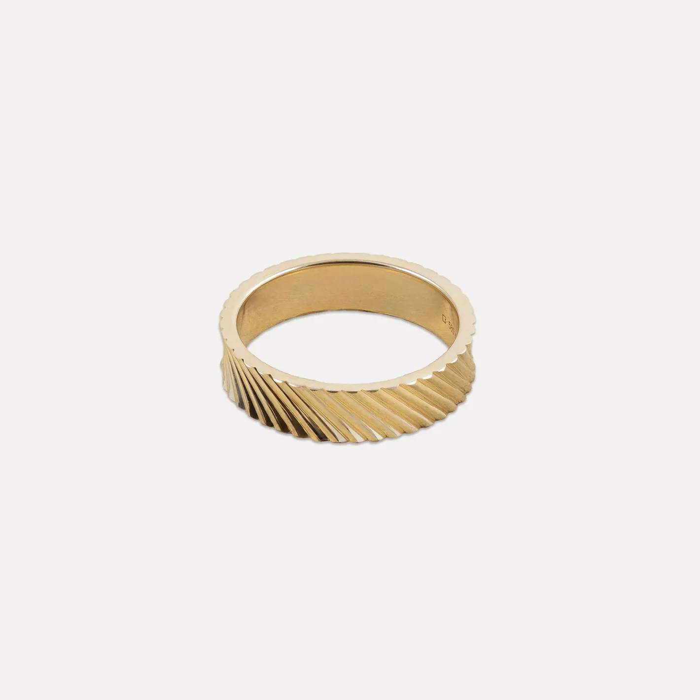 Store STILNEST Wide Fanned Fair Band | 585 Gold